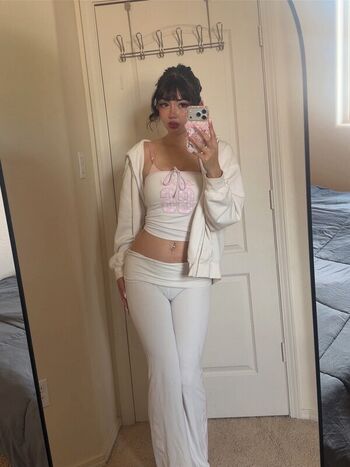 Full leaked Strawbarizz private onlyfans photo