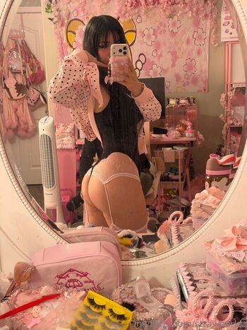 Full leaked Strawbarizz private onlyfans photo