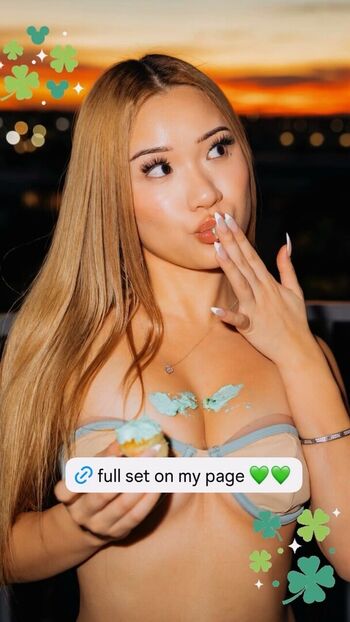 Full leaked Strawbunnyloop private onlyfans photo