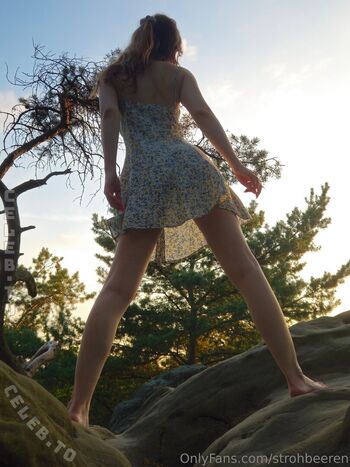 Full leaked Strohbeeren private onlyfans photo