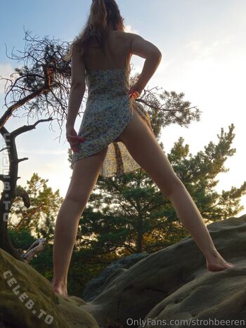 Full leaked Strohbeeren private onlyfans photo