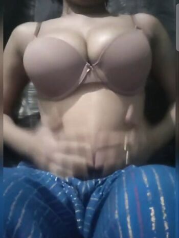 Full leaked Subhi pandit private onlyfans photo