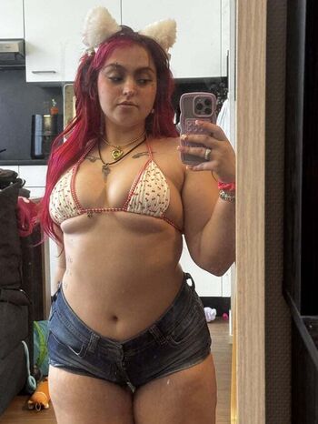 Full leaked Succibitch private onlyfans photo