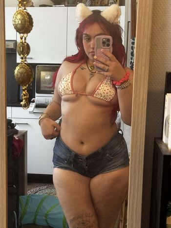 Full leaked Succibitch private onlyfans photo