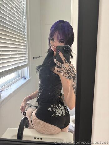 Succubusvee