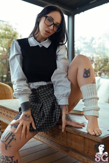 suicidegirlsfree