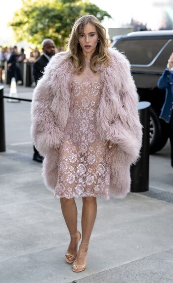 Suki Waterhouse