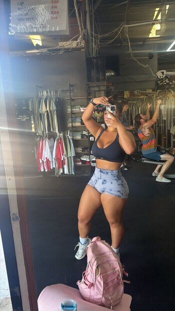 Full leaked Sumoneyyung private onlyfans photo