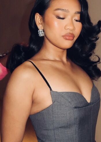 Full leaked Suni lee private onlyfans photo