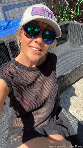 Full leaked Sunnie dayz private onlyfans photo