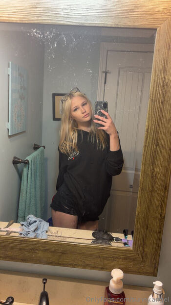 Full leaked Sunny angel private onlyfans photo