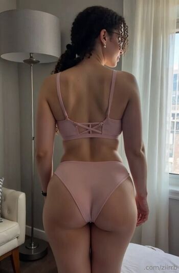 Full leaked Sunny bell private onlyfans photo