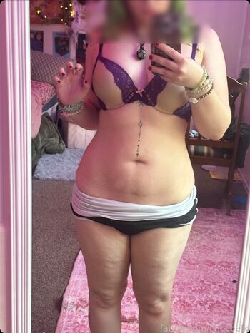 Full leaked Sunny flowrs private onlyfans photo