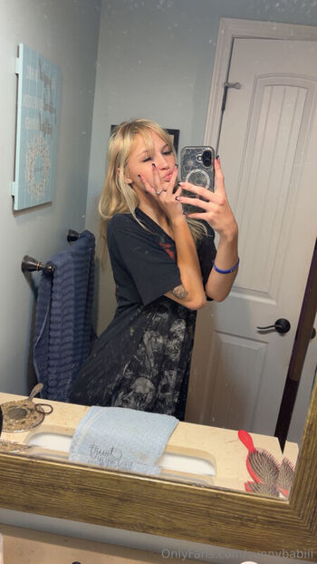 Full leaked Sunnybabiii private onlyfans photo