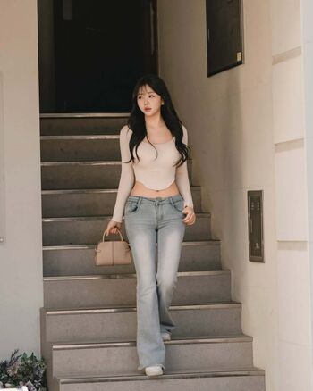 Full leaked Sunwoo page private onlyfans photo