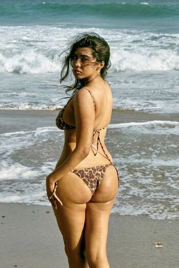 Full leaked Sunya siddiqui private onlyfans photo