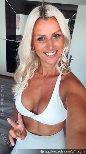 Full leaked Sunyyy private onlyfans photo