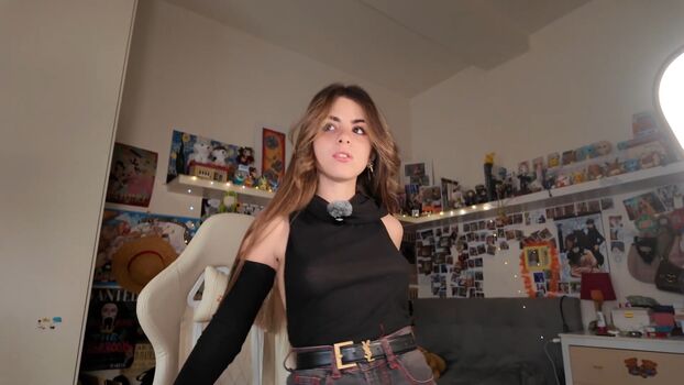 Full leaked Supergioffy private onlyfans photo