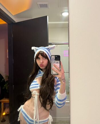 Full leaked Supposedlyjulia private onlyfans photo