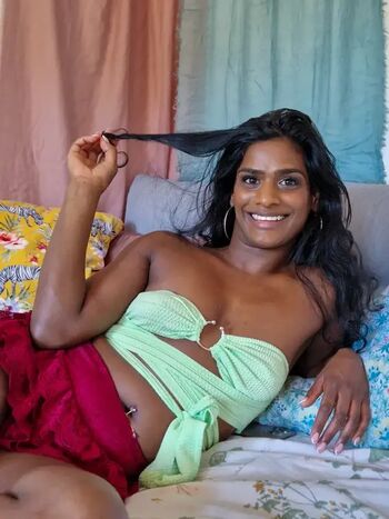 Suraya Ndia