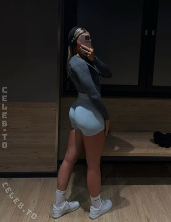 Full leaked Susikozik private onlyfans photo
