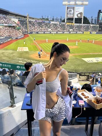 Full leaked Suyeon park private onlyfans photo