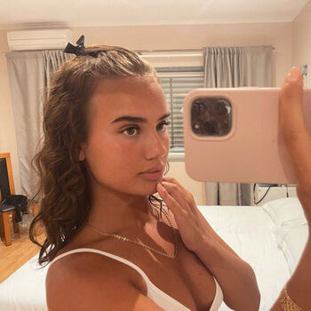 Full leaked Swedish girls private onlyfans photo
