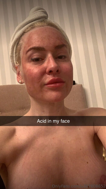 Full leaked Swedishpetitmom private onlyfans photo