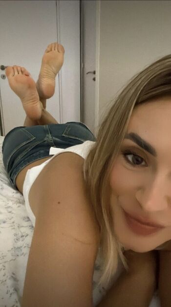 Full leaked Sweet girl page private onlyfans photo