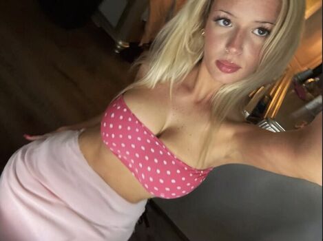 Full leaked Sweetestgirleverintheworld private onlyfans photo
