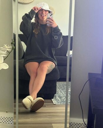 Full leaked Sweetstoni private onlyfans photo