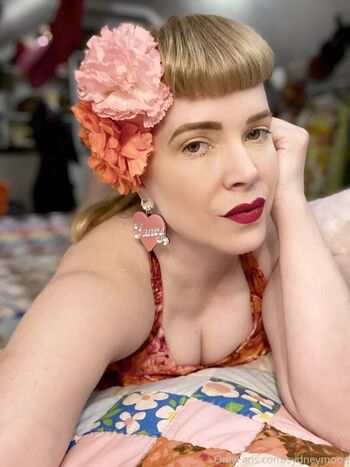 Full leaked Sydney moon  page private onlyfans photo