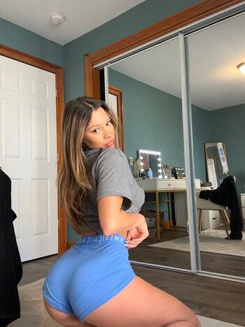Full leaked Sydney smith private onlyfans photo
