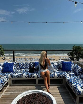 Full leaked Sydney thomas private onlyfans photo