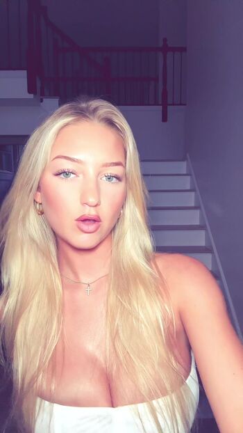 Full leaked Sydney thomas private onlyfans photo