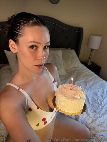 Full leaked Symone blust private onlyfans photo