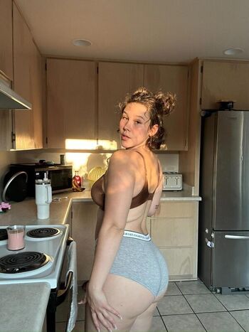Symone Blust