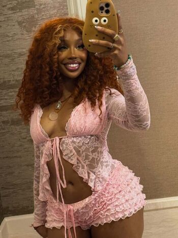 Full leaked Paulalins/ private onlyfans photo