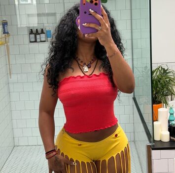 Full leaked Leahgoeswilde/ private onlyfans photo