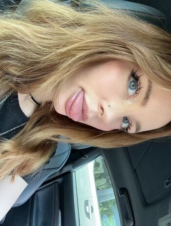Full leaked Tabbyycatts private onlyfans photo