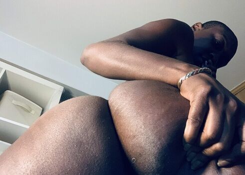 Full leaked Tae noir private onlyfans photo