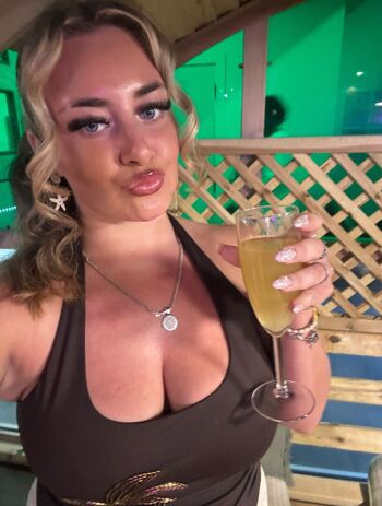Full leaked Tamara elder private onlyfans photo