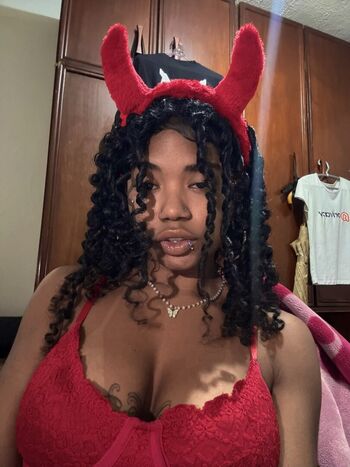 Full leaked Tamires godoy page private onlyfans photo