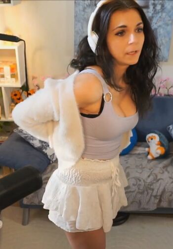 Full leaked Tania derveaux page private onlyfans photo