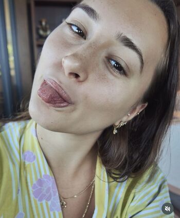 Full leaked Taniakhazaal page private onlyfans photo