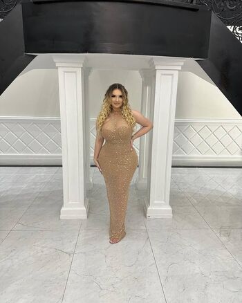 Full leaked Tashkbee private onlyfans photo
