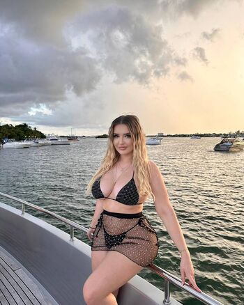 Full leaked Tashkbee private onlyfans photo