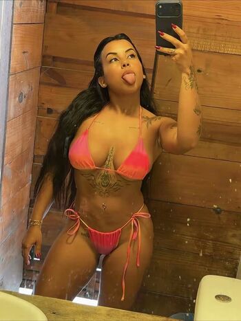 Tati Kelly