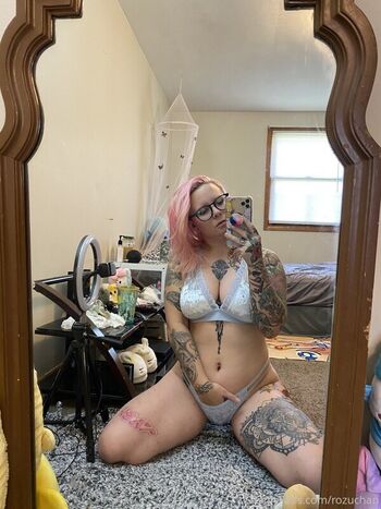 Full leaked Tattoosnwaifus private onlyfans photo