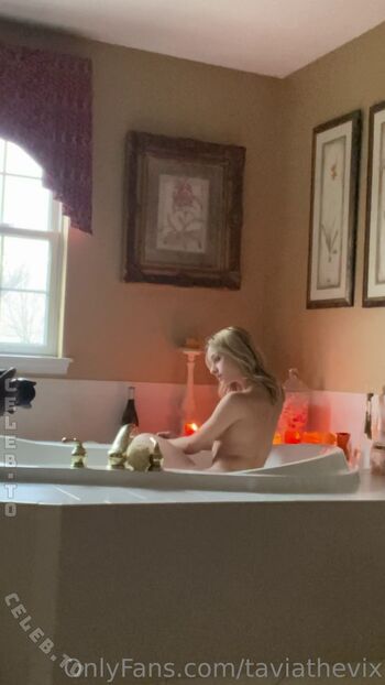 Full leaked Taviathevix  page private onlyfans photo